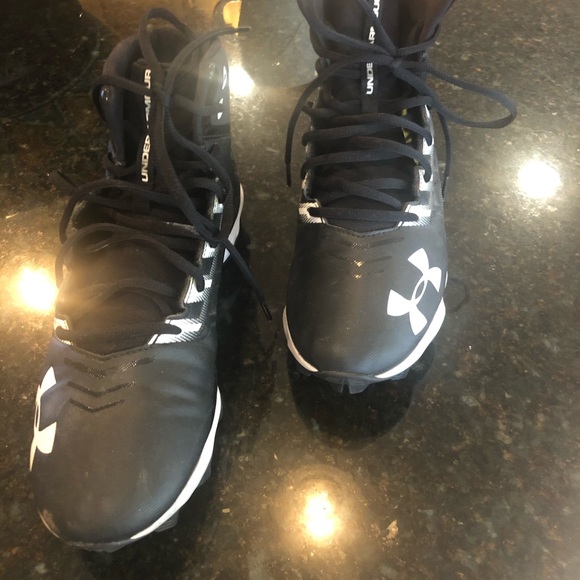 Under Armour Cleats - Picture 3 of 3